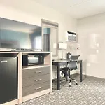 Days Inn & Suites By Wyndham Spokane