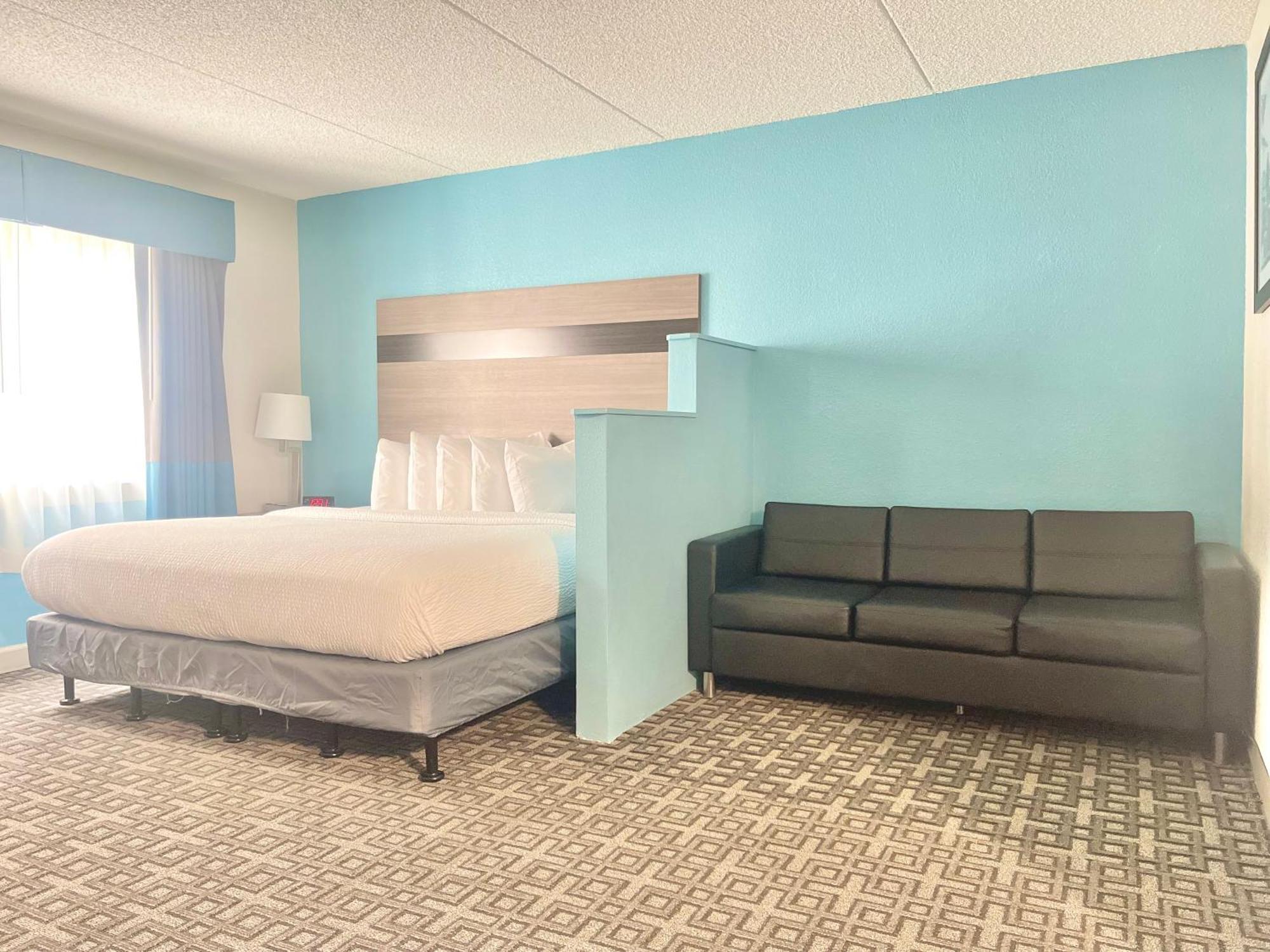 Days & By Wyndham Hotel Spokane